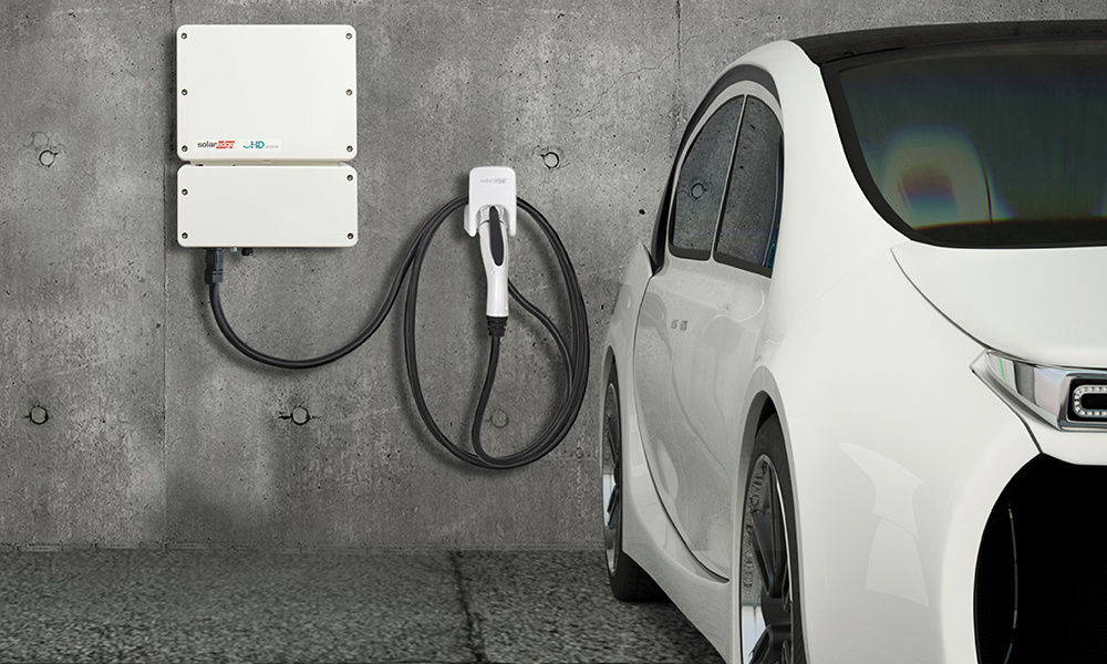 Charge Your EV with Solar Energy and Maximize Your Savings image